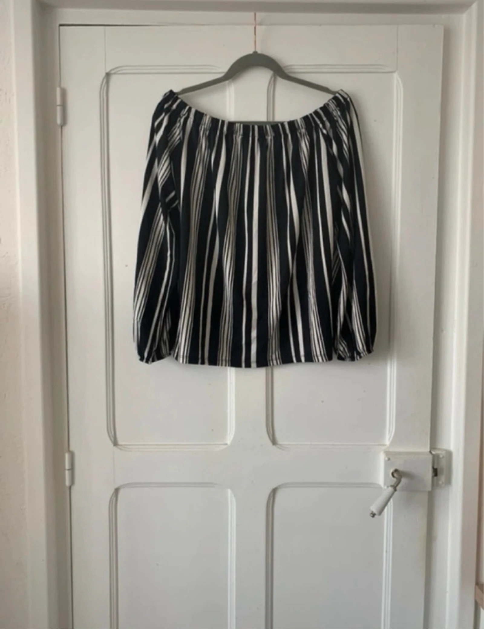 Black/White Bardot Collar Striped Blouse - Size XL New Yorker – photo 2